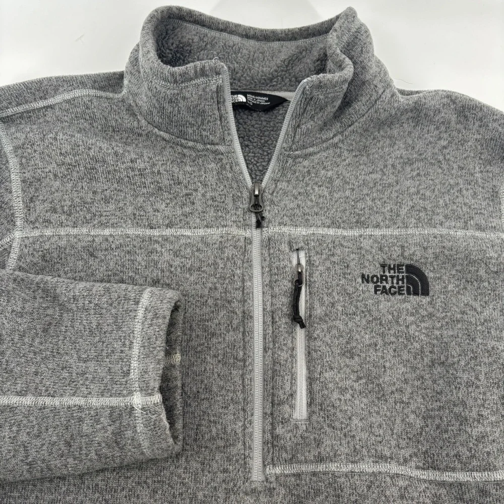 The North Face Gordon Lyons Quarter Zip Mens Large Grey Sweater Knit Fleece